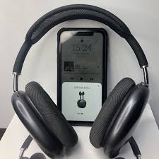 AirPods Max 11
